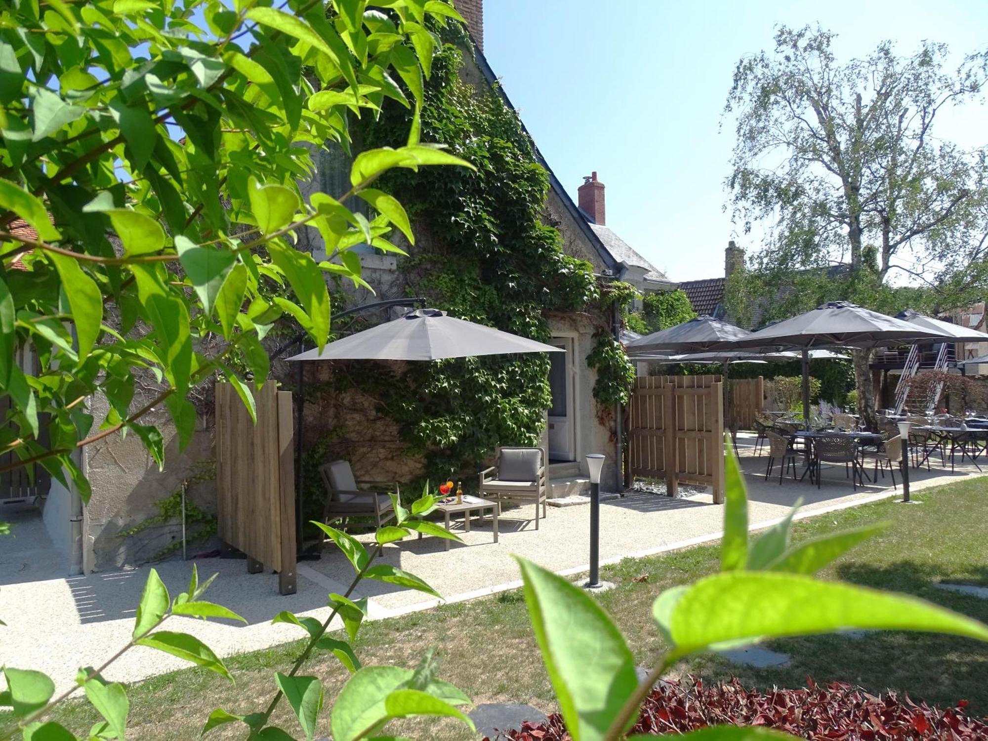 Auberge De La Caillere Cande-sur-Beuvron Exterior photo